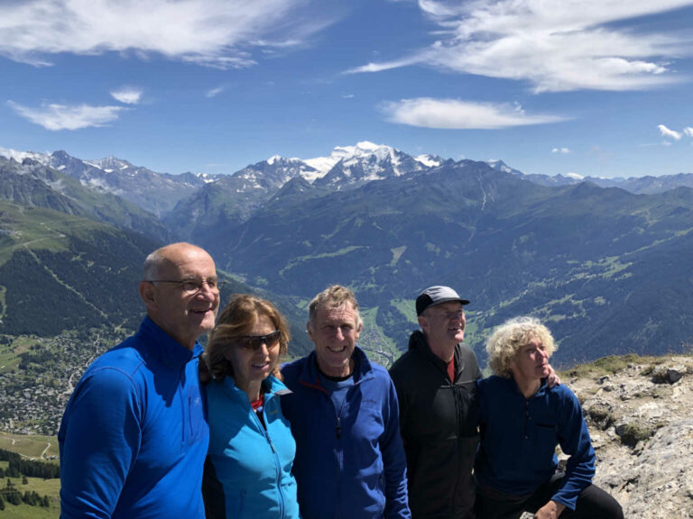 auf dem Gipfel des Pierre Avoi