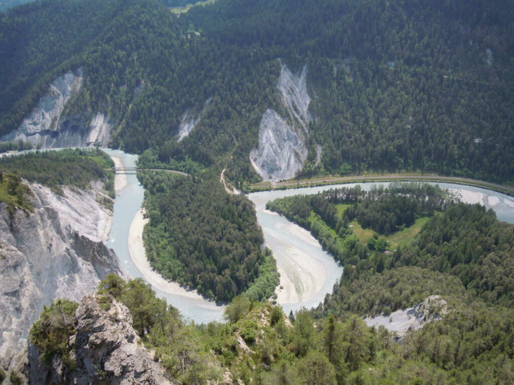 Ruinaulta (Rheinschlucht; Valendas-Sagogn bis Flims Waldhaus) (W/B/T2) Roger Sonder