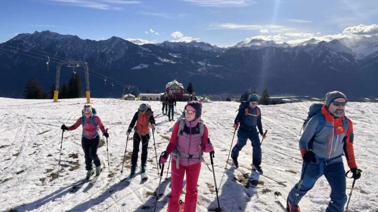 01 Start beim Berghaus Malbun bei wenig Schnee