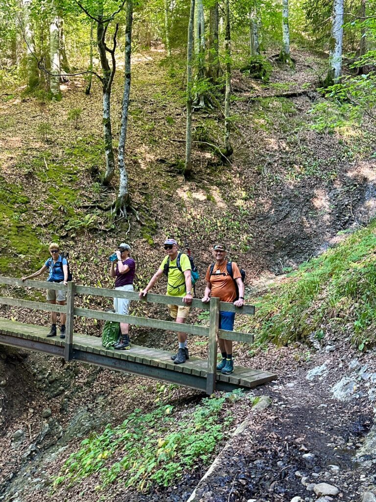 auf der Brücke, wo kein Wasser fliesst